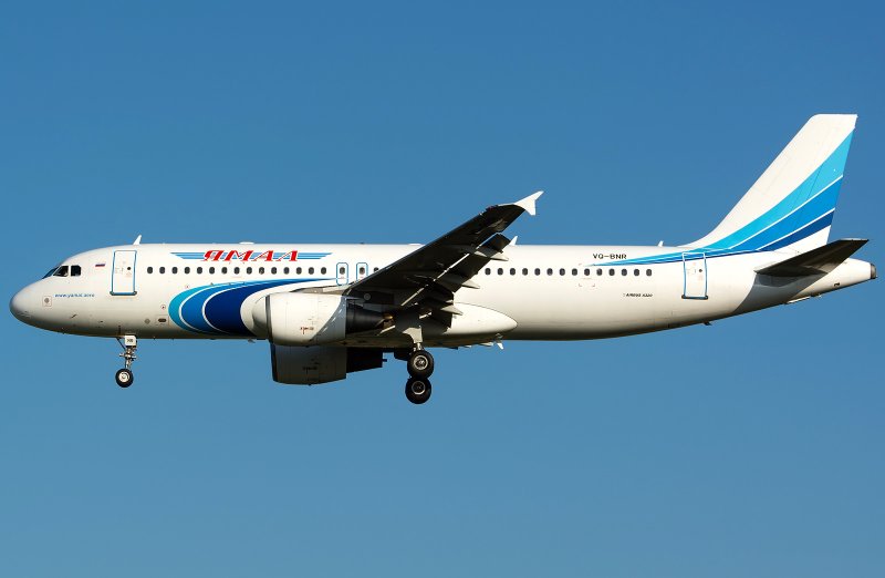 Airbus a320 самолёт Ямал