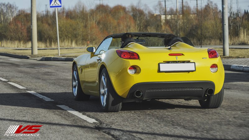 Pontiac Solstice drive2