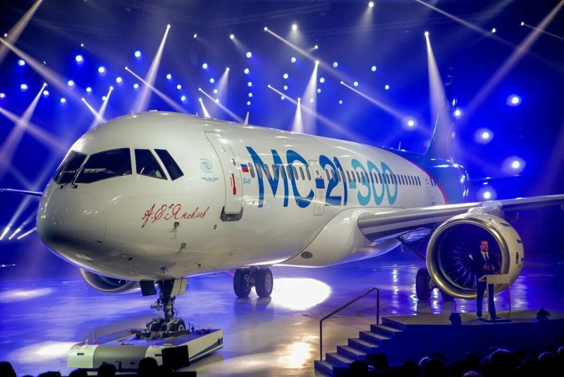 Иркут МС-21-300