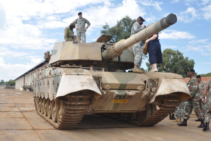 Танк olifant MK 1b