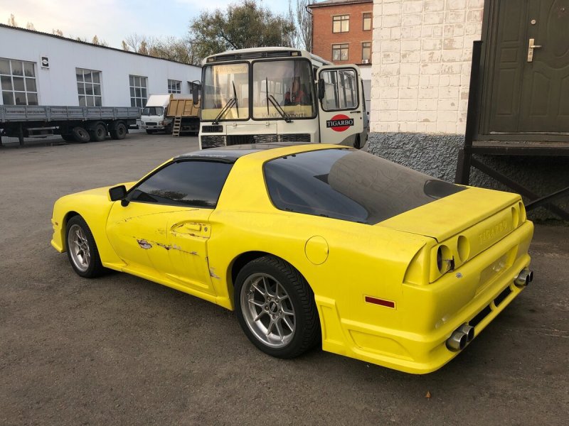 Pontiac Firebird 3