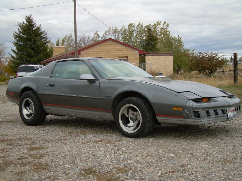 Понтиак Firebird 1989