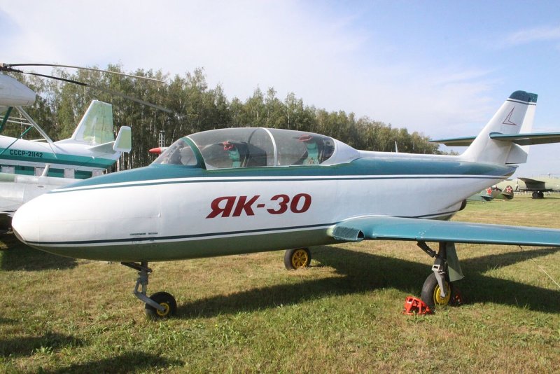 Як 30