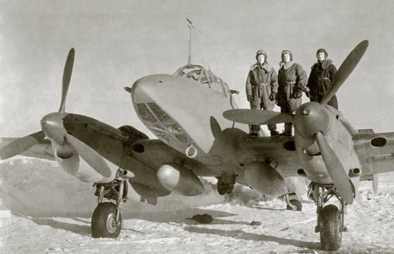 Советский бомбардировщик Петляков пе-2