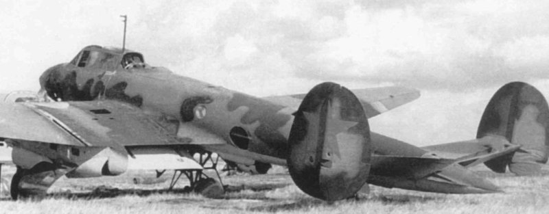 Пе-2 бомбардировщик Полбина