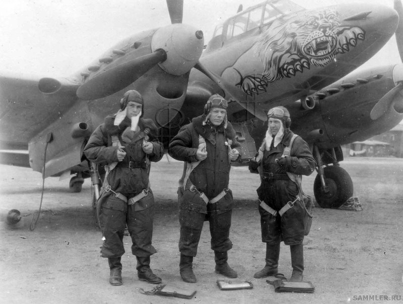 Пе-2 бомбардировщик