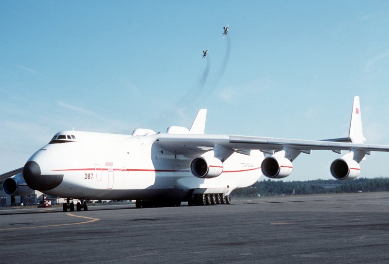АН-225 Мрия