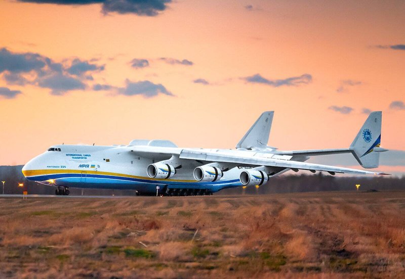 Мрия АН-225 Буран