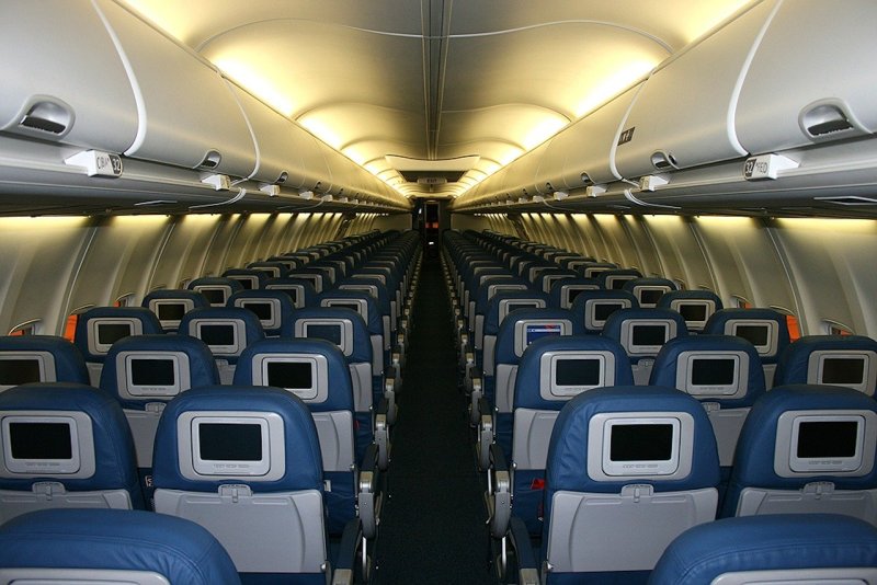 Самолёт Boeing 737-800 салон