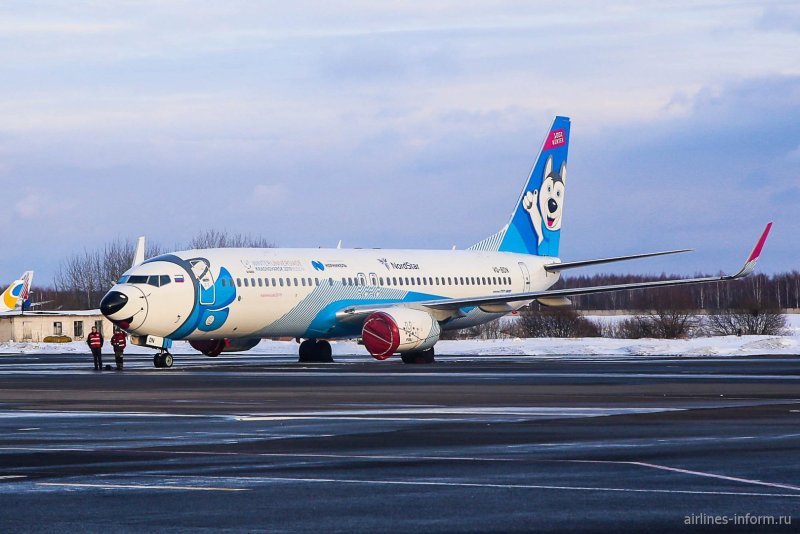 Самолет Нордстар Боинг 737-800