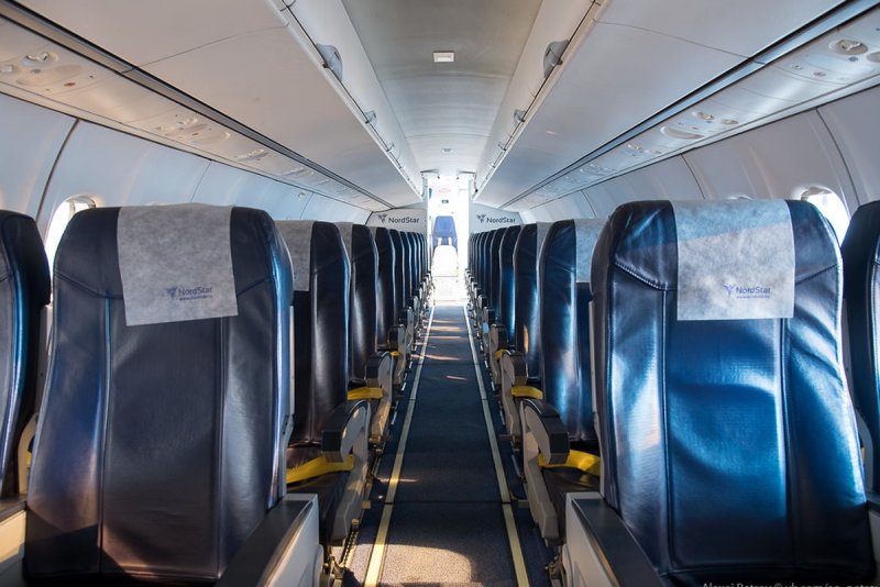 ATR 42 500 самолет салон