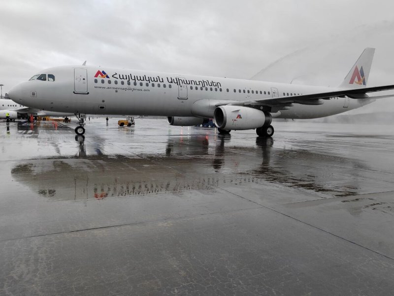 Armenian Airlines самолеты