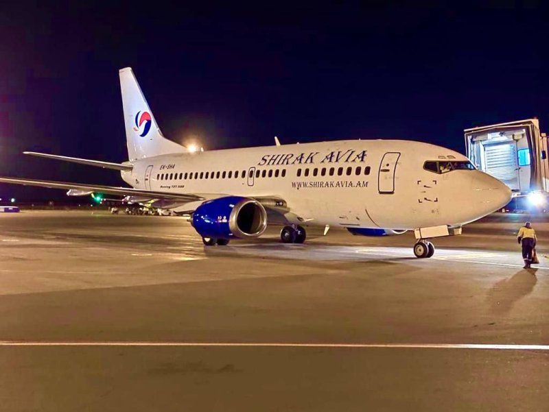 Боинг 737 Ширак авиа