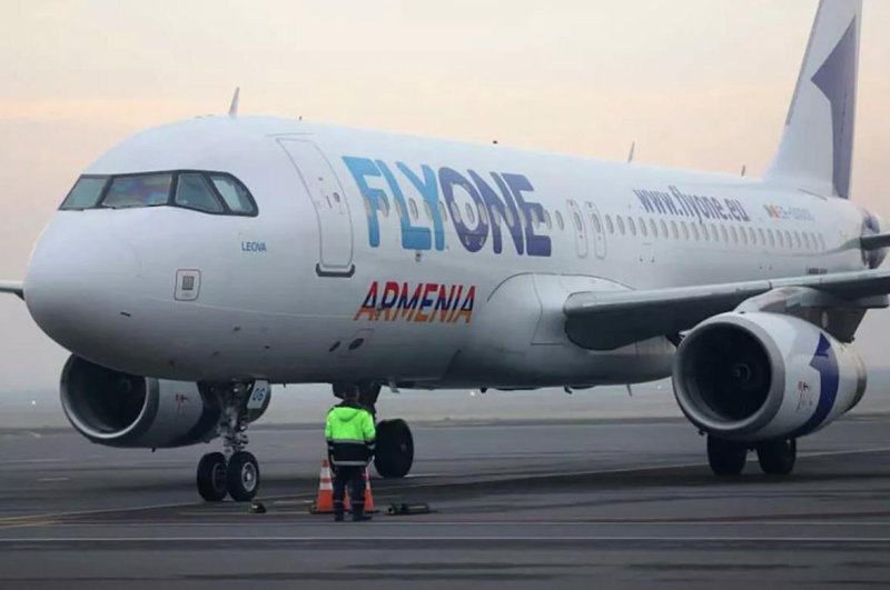 Flyone Armenia a319