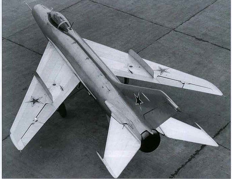 Самолет Микоян е-2а