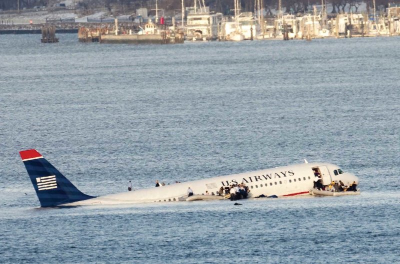Самолёт а320 на Гудзоне