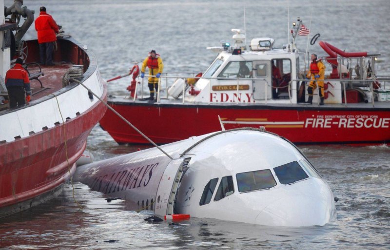 Самолёт а320 на Гудзоне