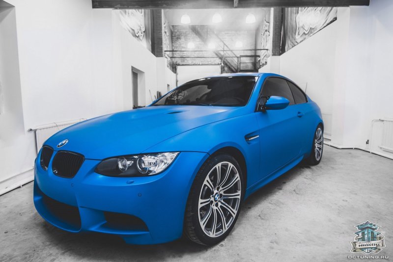 BMW 3 синяя матовая