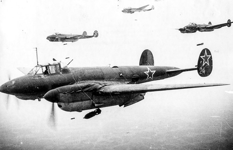Самолёт Петлякова пе-2