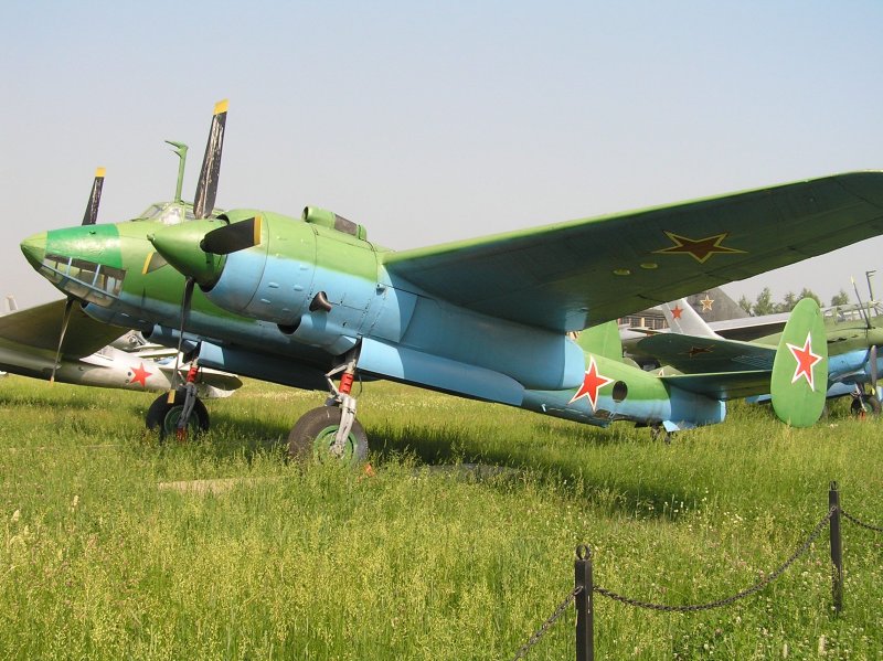 Самолёт Петлякова пе-2