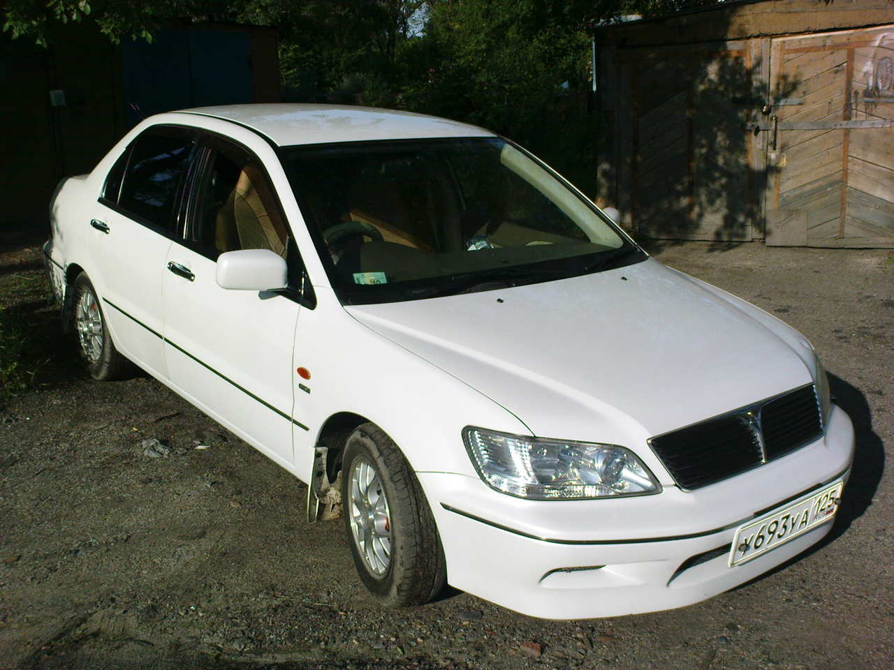 Lancer cedia 1.8. Mitsubishi Cedia 2000. Лансер Седиа 2000. Митсубиси Лансер цедия 2000. Mitsubishi Lancer Cedia, 2000 год.