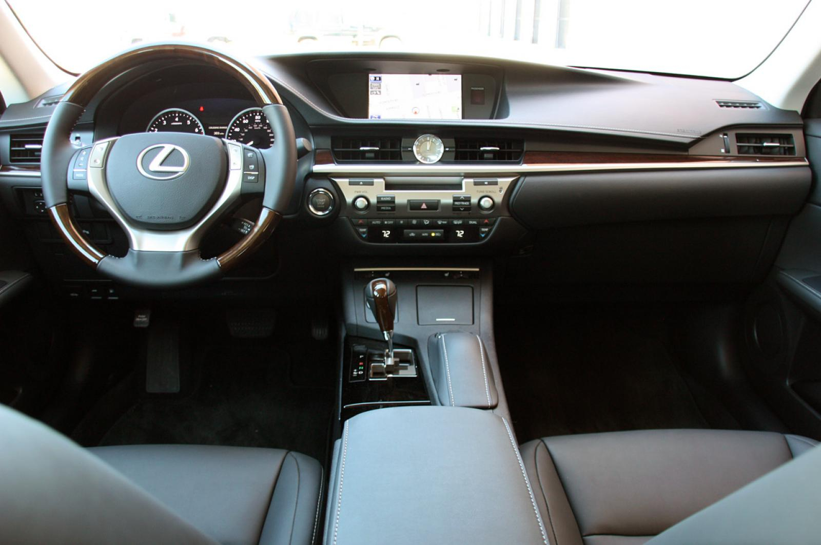 Лексус салон фото. Lexus es 350 салон. Лексус es 350 салон. Lexus es 350 салон 2013. Lexus es 2013.