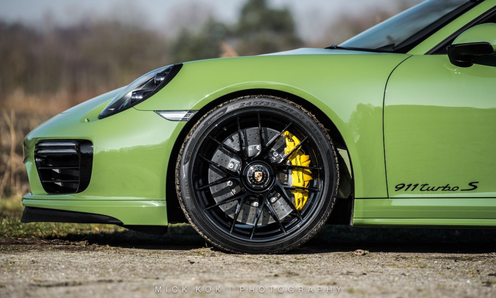 Porsche 911 Turbo Cabriolet Green