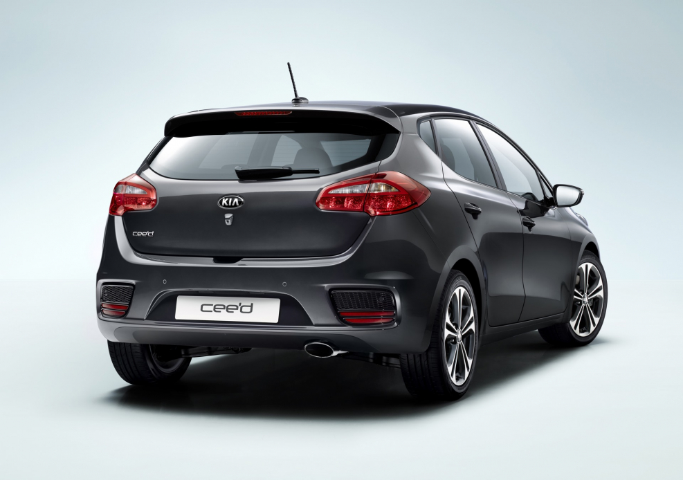 Kia Ceed 2016 хэтчбек