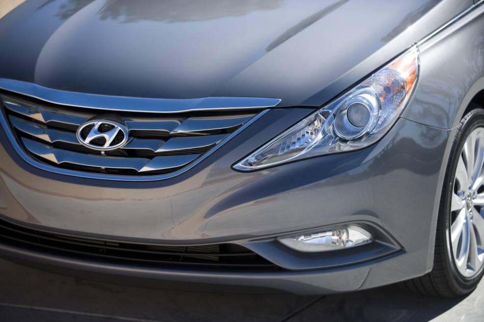 Hyundai Sonata 2011 Light
