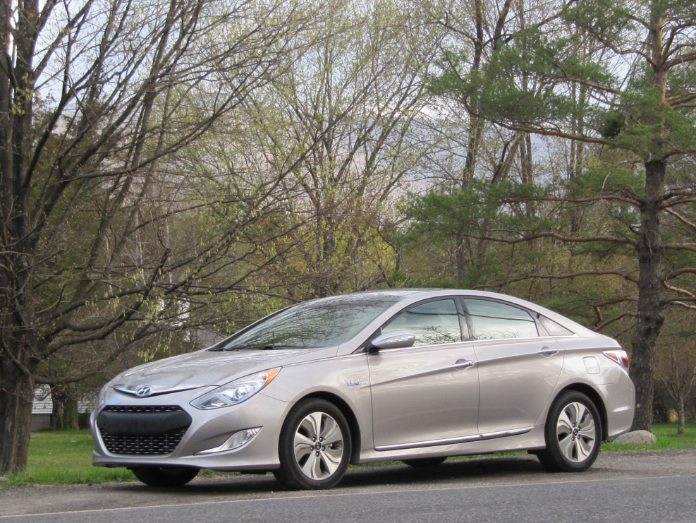 Hyundai Sonata Hybrid 2015