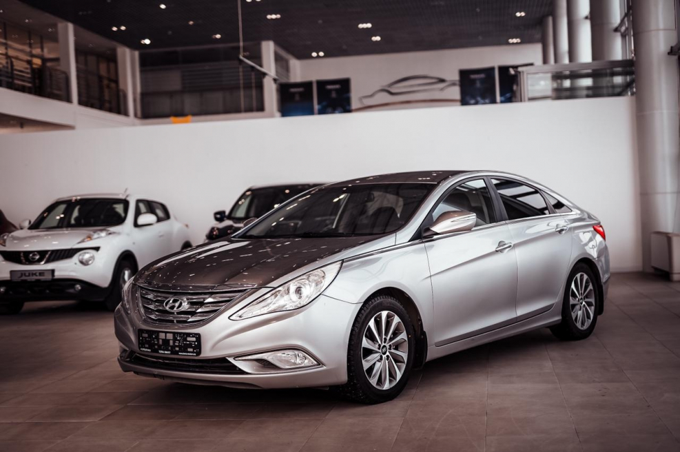 Hyundai Sonata 2013 салон