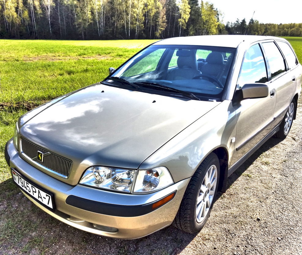 Вольво универсал 2002