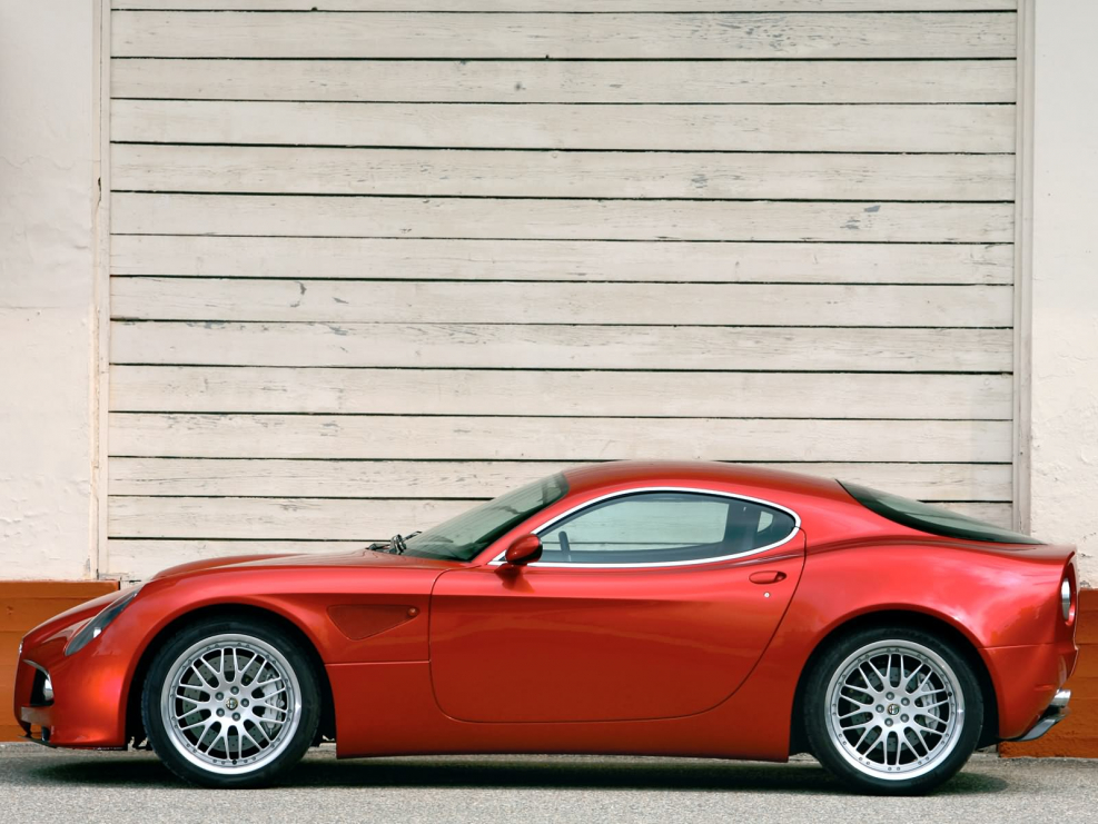 Alfa Romeo 8c Competizione сбоку
