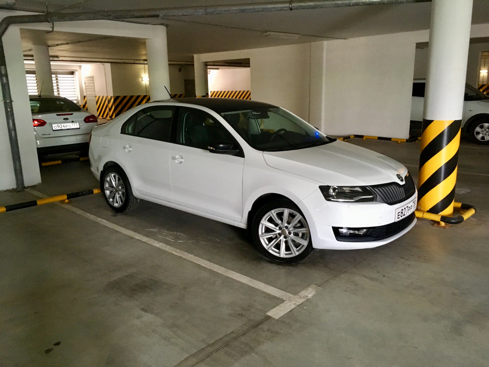 Škoda Rapid Black Edition