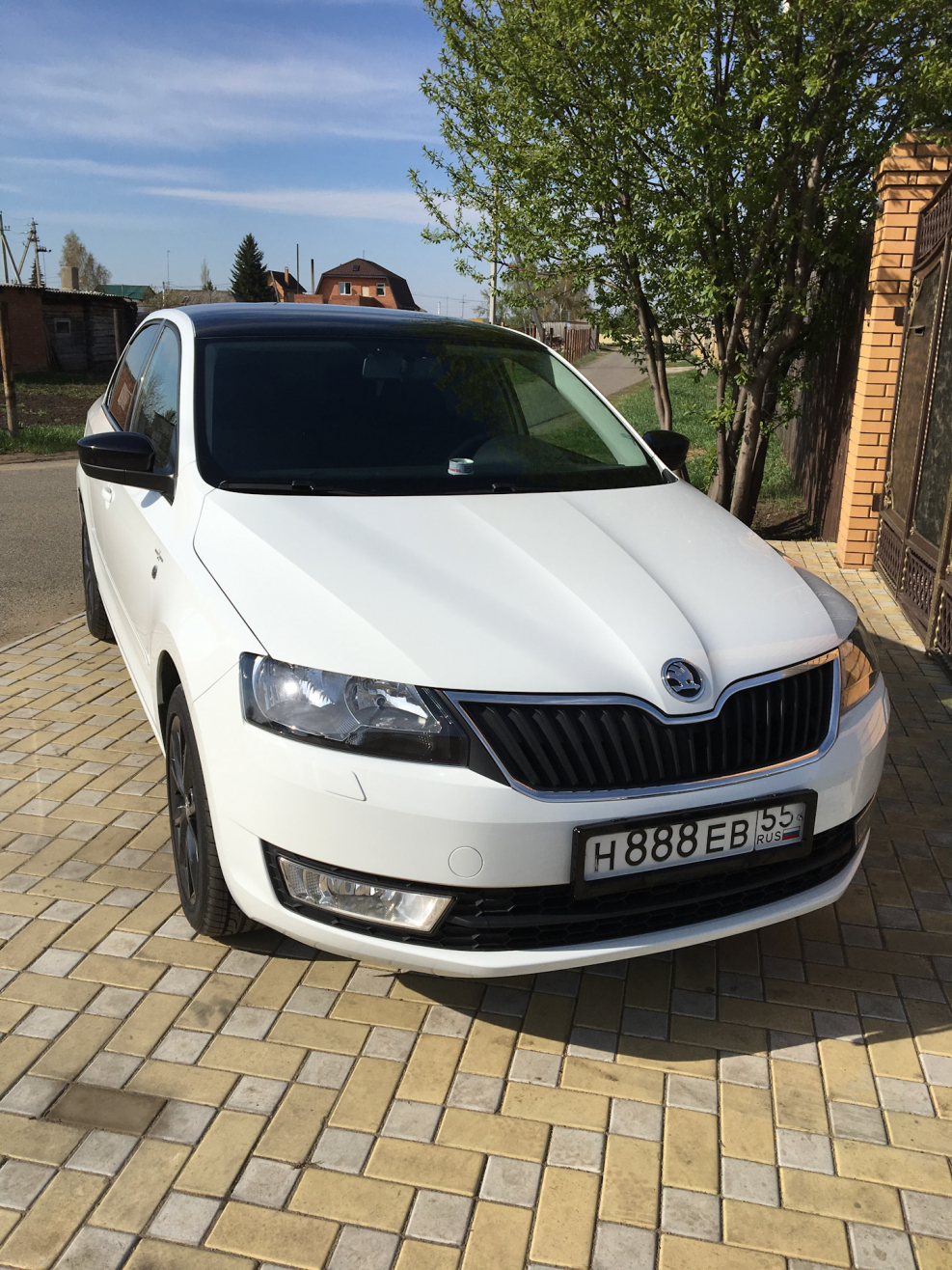 Skoda Rapid Black Edition