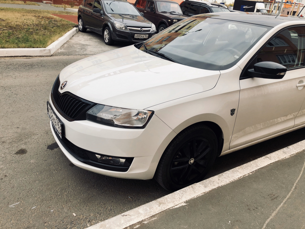Skoda Rapid Black Edition 2020