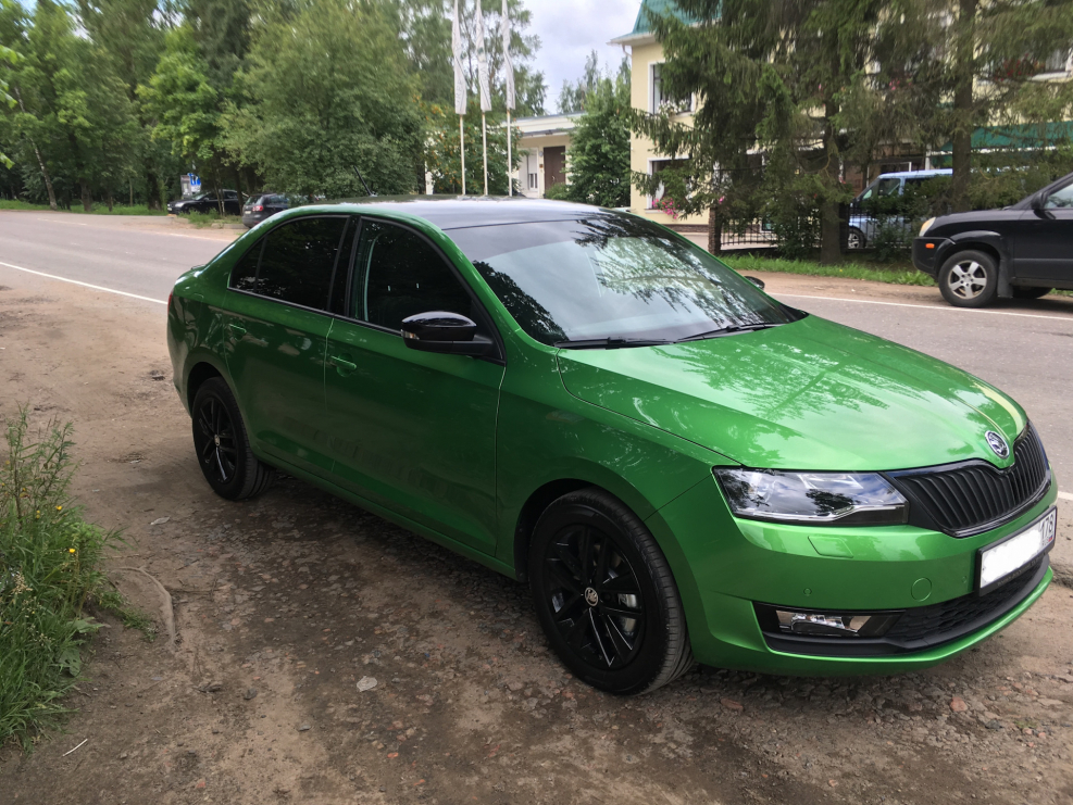 Skoda Rapid 2 Black Edition