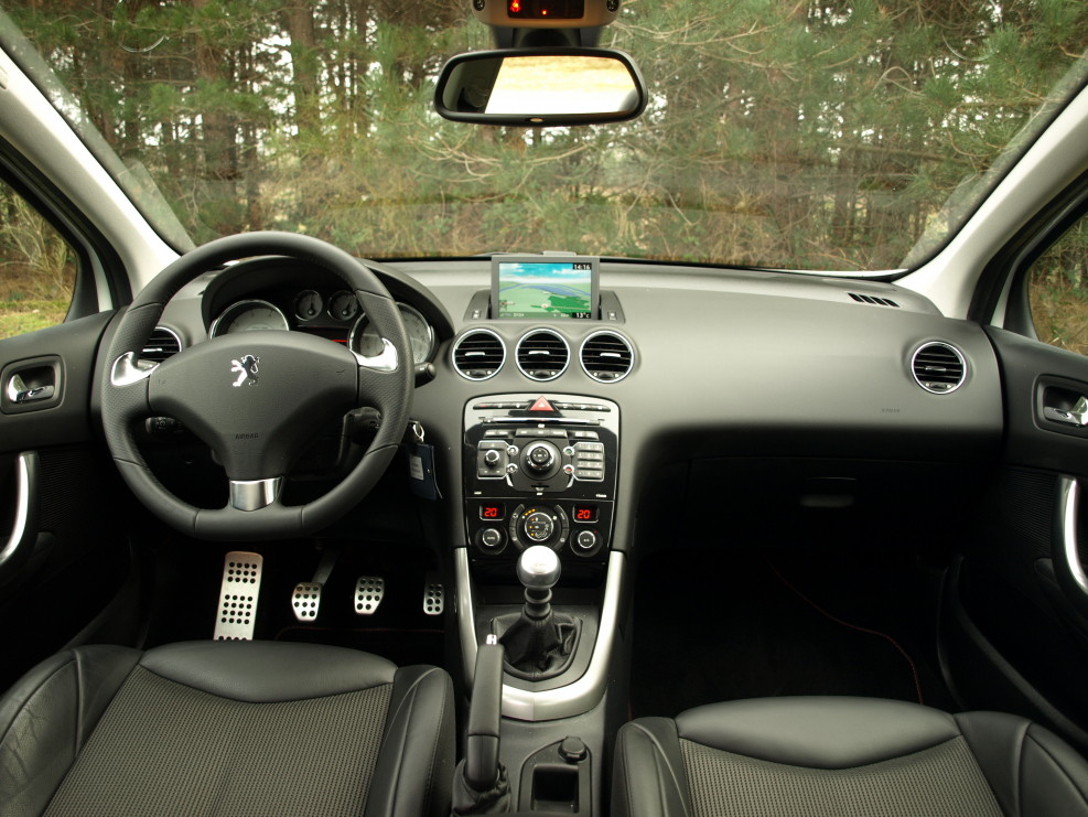 Peugeot 308 салон