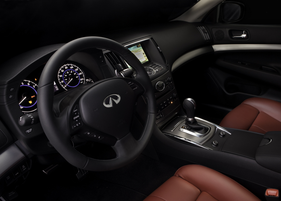Руль Infiniti g37х руль