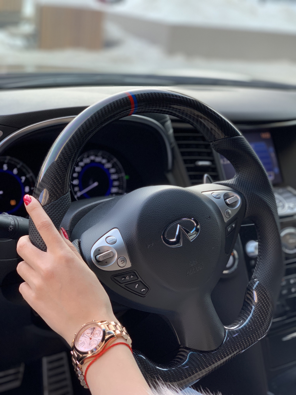 Infiniti m37x руль