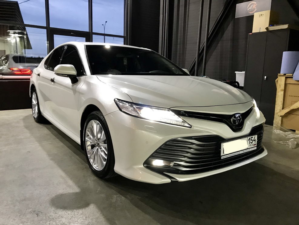 Toyota Camry 5