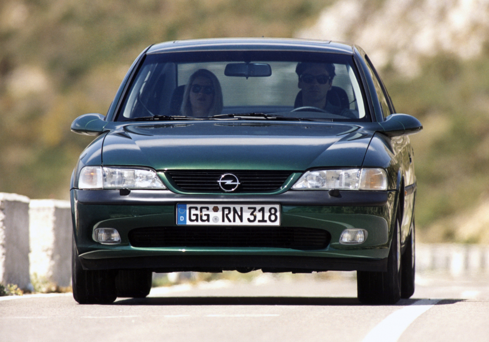 Opel Vectra b седан 2000