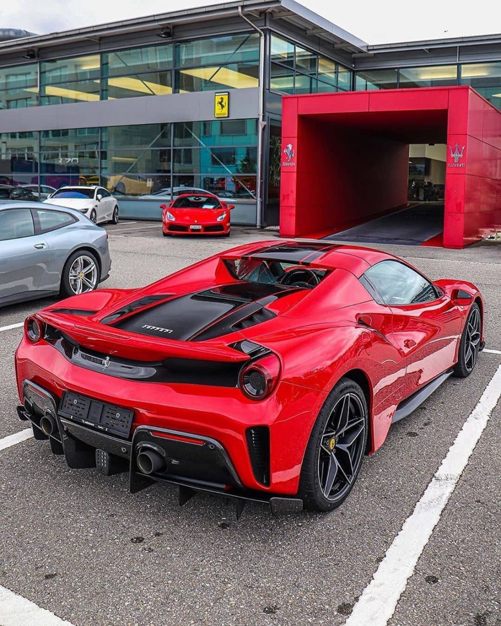 Ferrari 488
