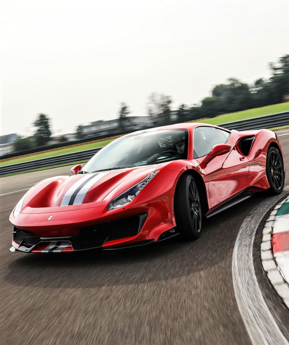 Ferrari 488