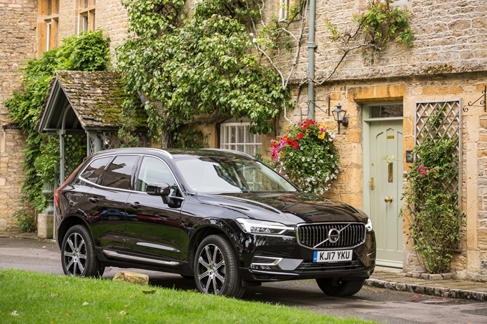 Volvo xc60 2020 черный