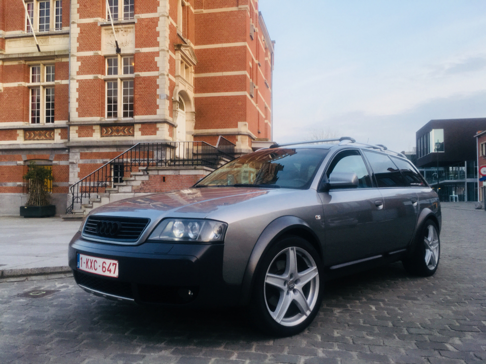 Audi a6 Allroad зеленого цвета