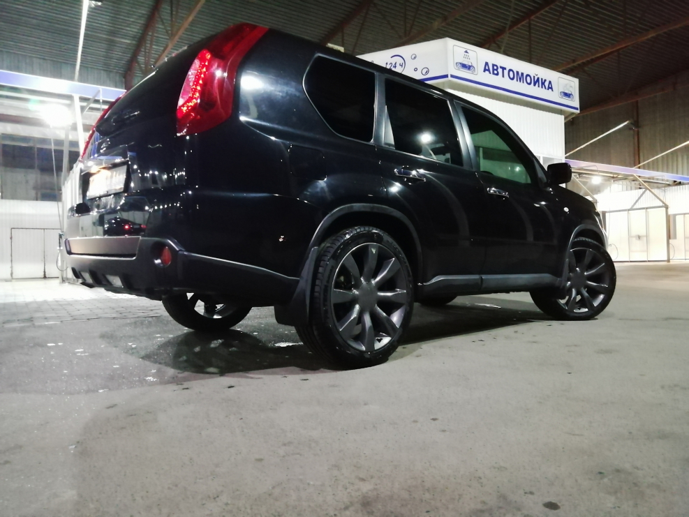 X Trail на дисках r20