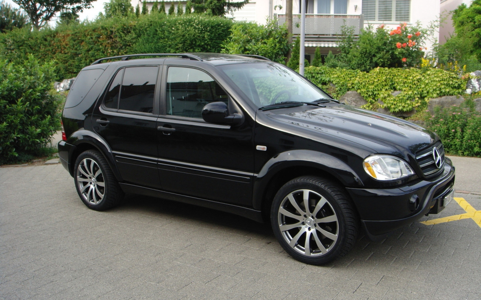 Мерседес мл 163 2000