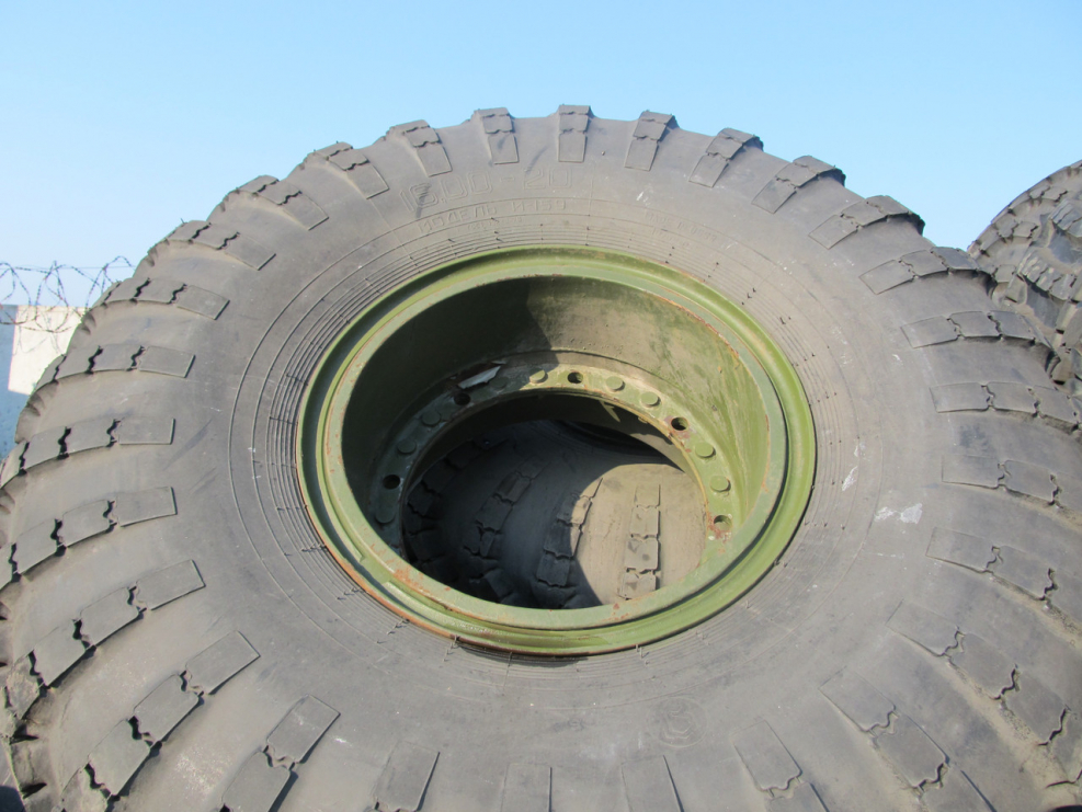 КАМАЗ на шинах и-159