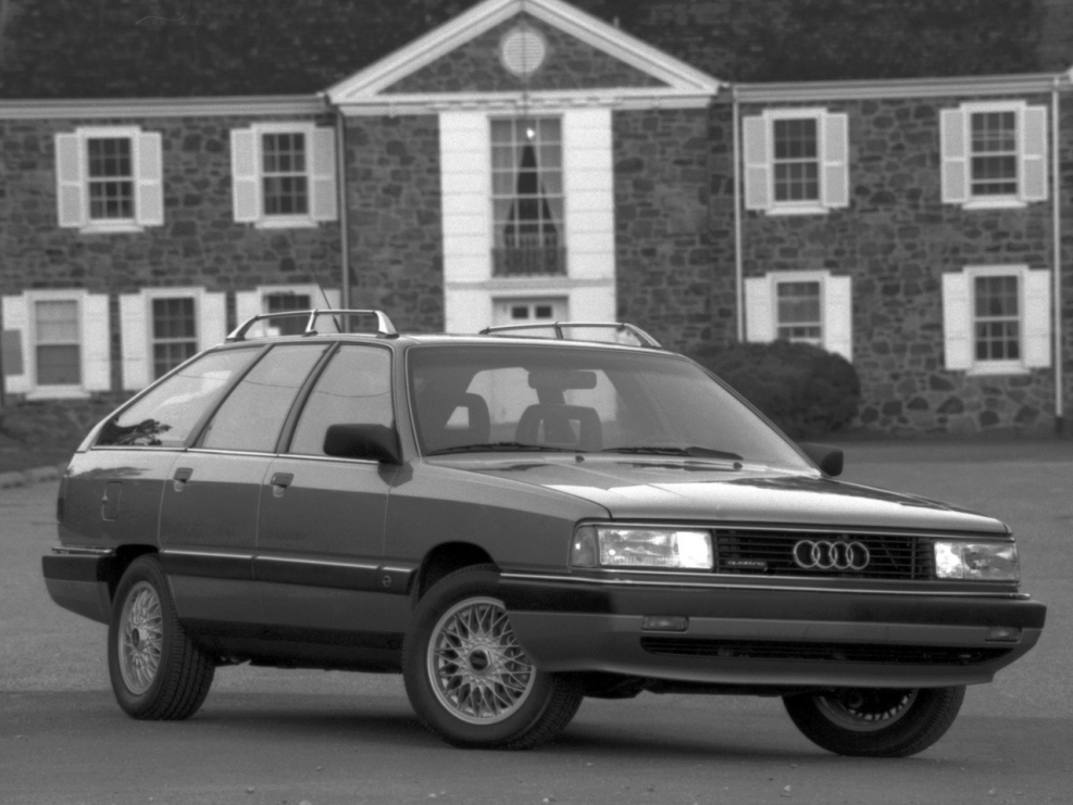 Audi 200 Black